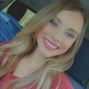 Meet your Posher, Kelsie